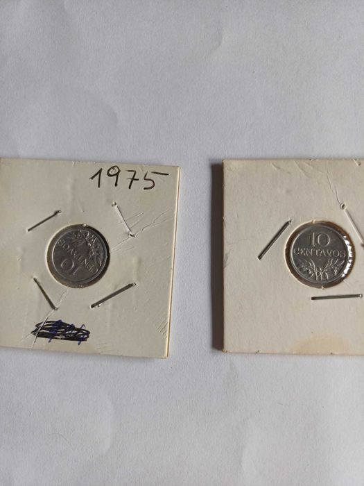 10 Centavos alumínio 1974 EIXO VERTICAL e 10 Cents de 1975 EIXO a 90º