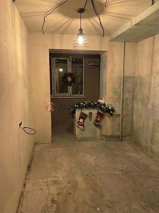 Берестейський,3кімнатна