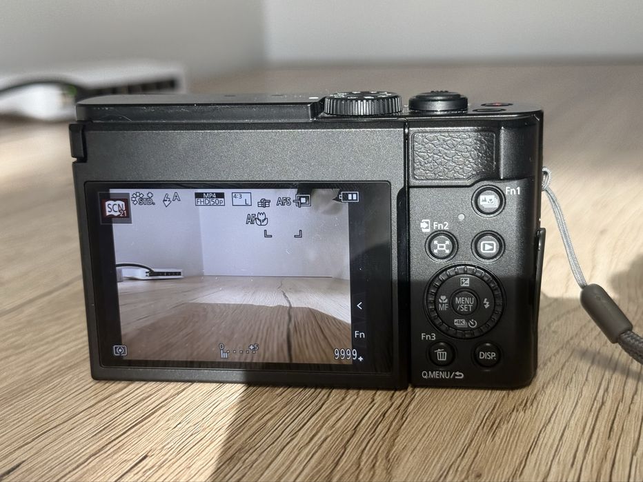 Panasonic Lumix TZ99