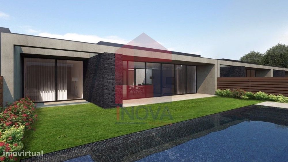 Moradia Banda Térrea com Piscina, Palmeira