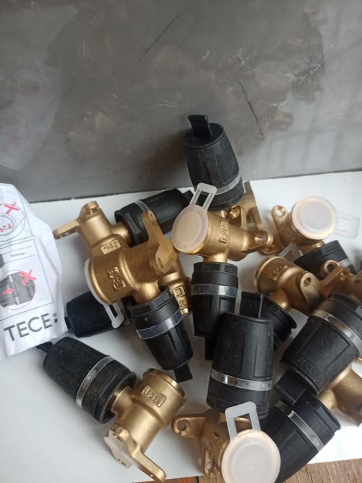 TECE Kolano naścienne 16 mm x 1/2"