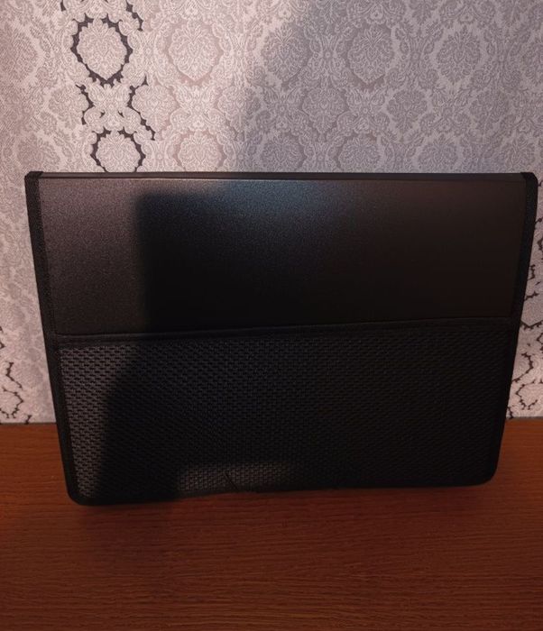 Teczka na dokumenty z przegródkami