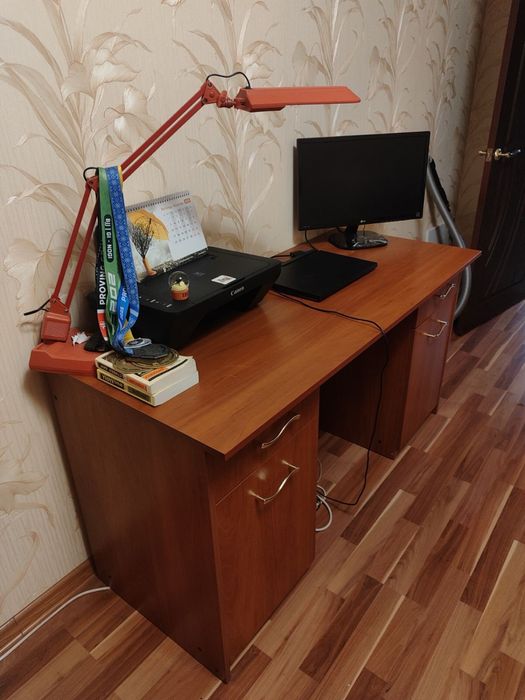 компьютерный стол