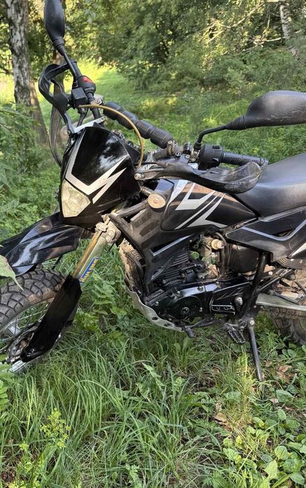 Skymoto dragon 200,(43000) Loncin lx200gy-3(38000)