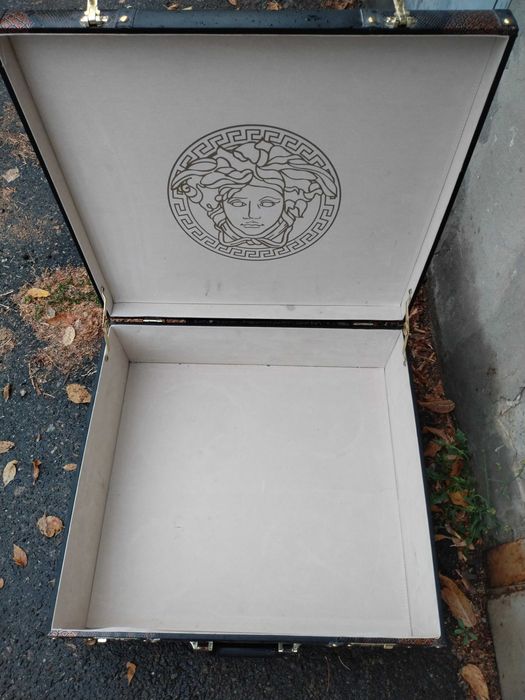 Вінтажна валіза/ чемадан від Версачи