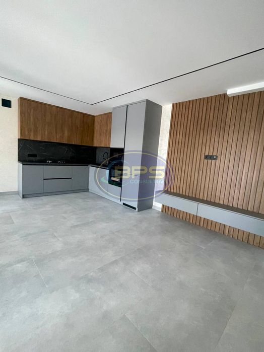 Новий сучасний будинок біля моря. Без %