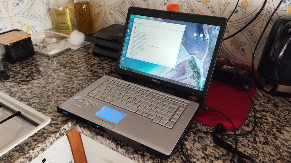 Portátil Toshiba A200 series