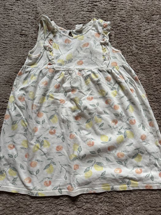 Sukienka w cytrynki H&M