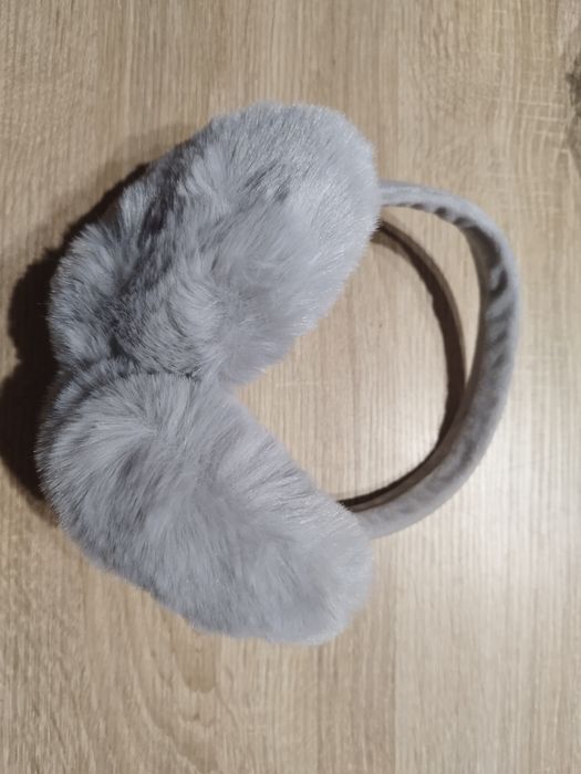 Nauszniki zimowe damskie puchate ciepłe