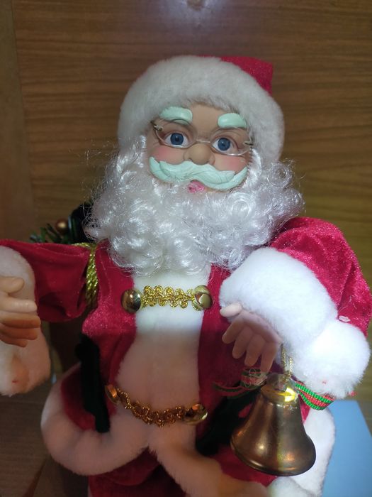 Винтажный Санта Клаус разговаривающий,поющий и танцующий