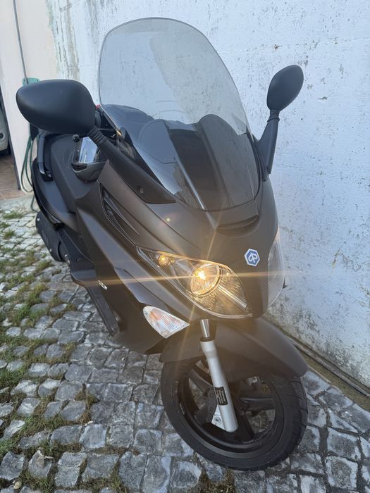 Mota scooter piaggio