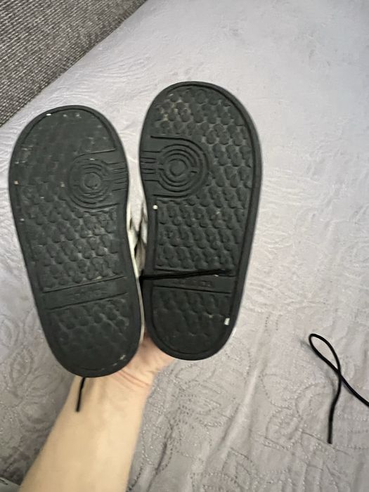 Детские кроссовки адидас