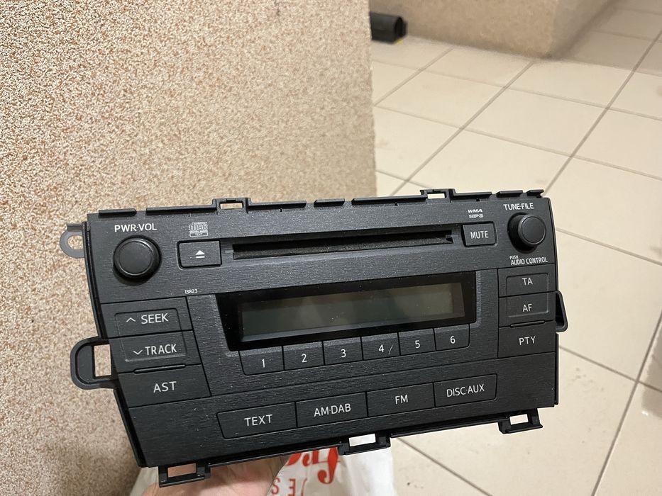 Radio samochodowe Toyota prius 30