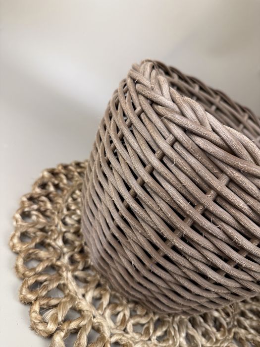 Ротанг.Власне виробництво ротангу.Кашпо.Купити ротанг