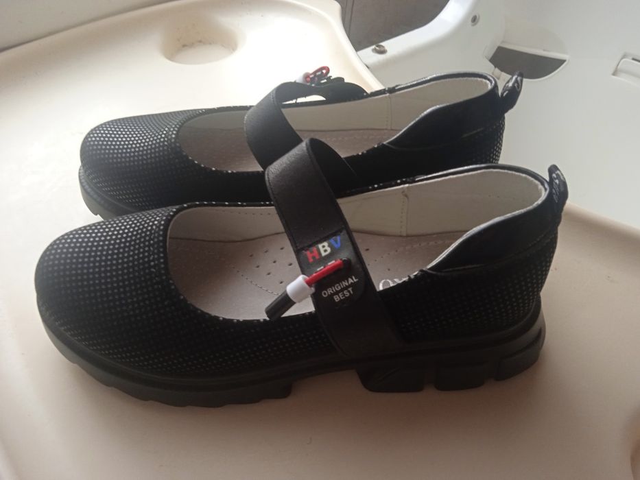 Туфельки на девочку 34 размер