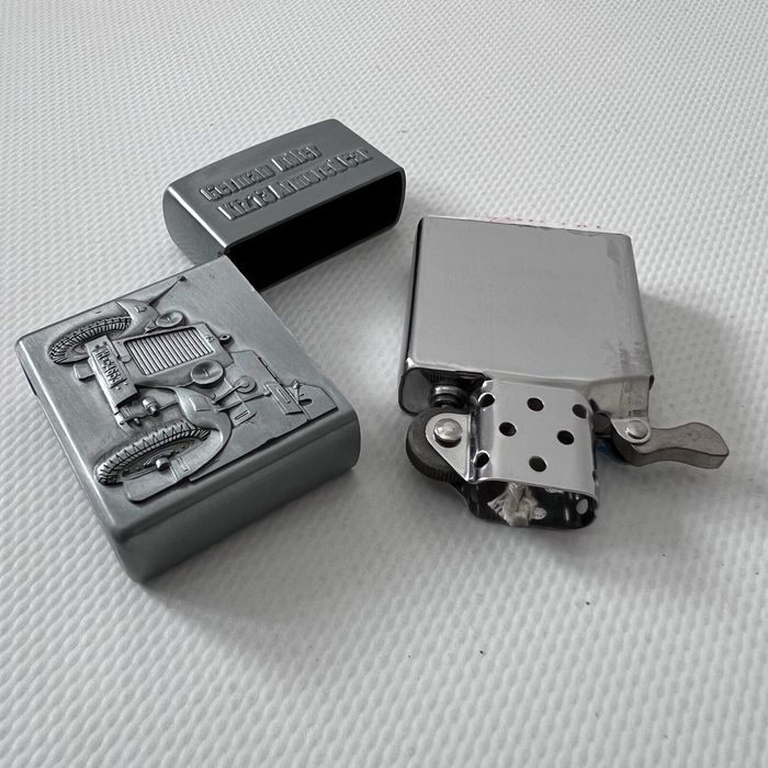 Набор безиновая зажигалка Kantai A8 + бензин форма Zippo