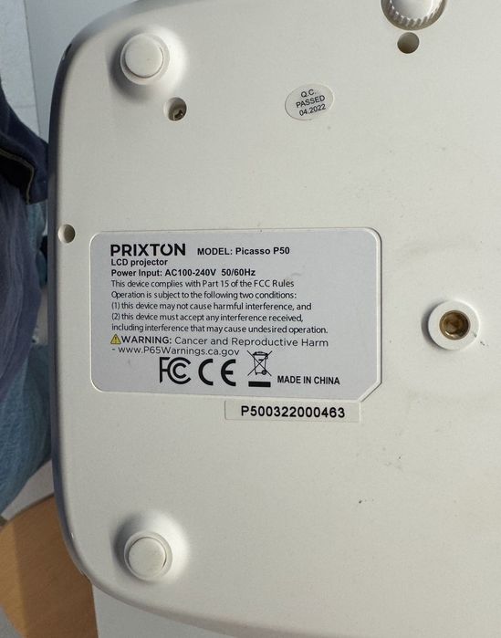 Projetor + tela de projeção motorizada + fixação de projetor