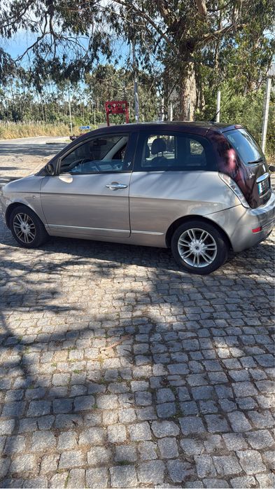 Lancia Ypsilon 1.3 Diesel Multijet de 75cv, do ano 2007.