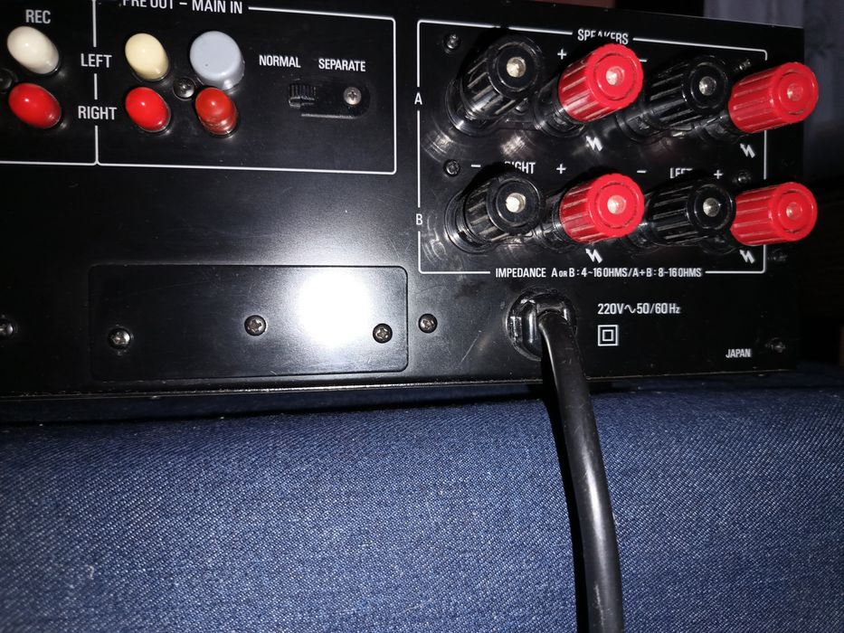 Продам Интегральный усилитель   Accuphase E-206