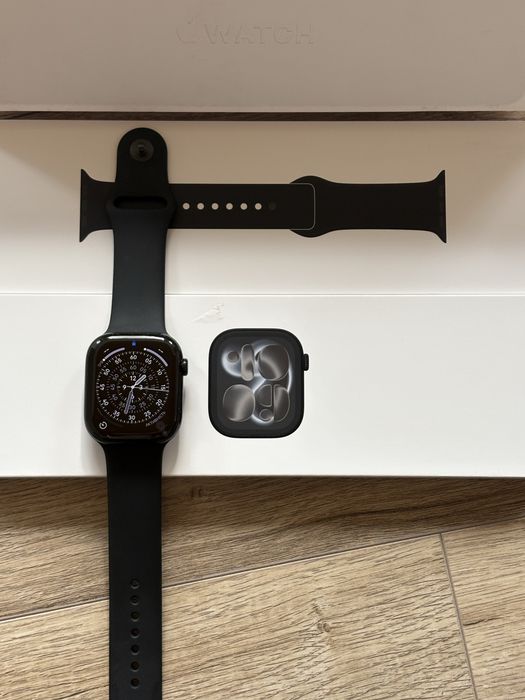 Apple Watch Series 11 46 mm Jet Black
