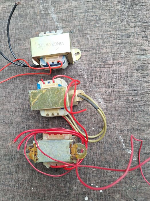 Трансфоматоры и стабилизаторы, блоки питания