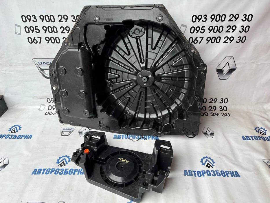 Ванна під запаску Renault Megane 4 універсал Днище багажника Renault Megane 4 (2016-2025)