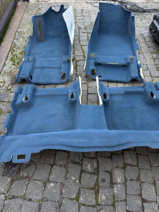 Кавролін Volvo C40 2022 року