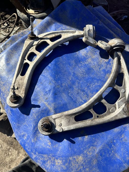 Передние рычаги BMW E46 318