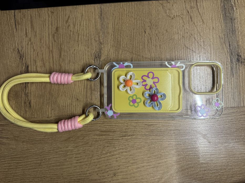 Case iphone 14 pro max etui z lamcuszkiem sznurkiem apple etui