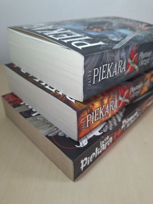 Jacek Piekara Płomień i krzyż 1-3