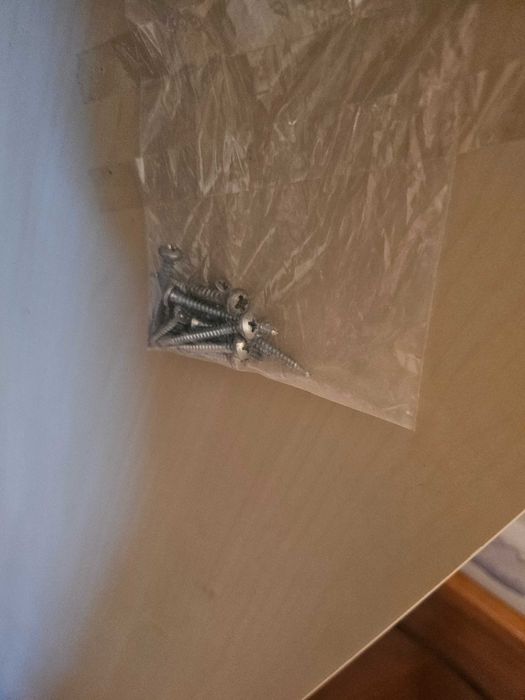 Prateleiras madeira creme