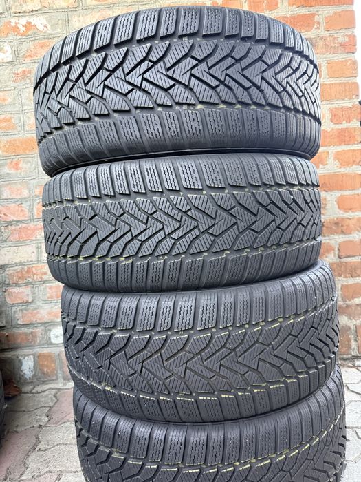 Резина Зима б/у Uniroyal 235/50R18