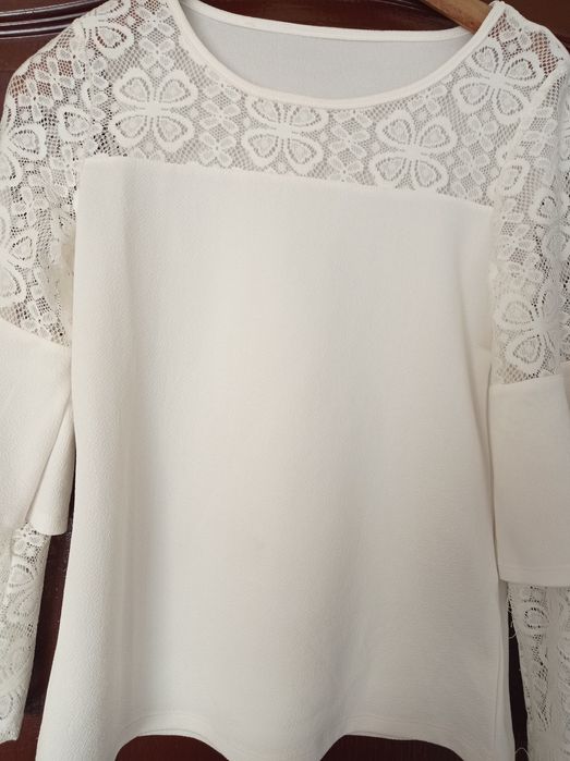 Biała bluzka z koronką S