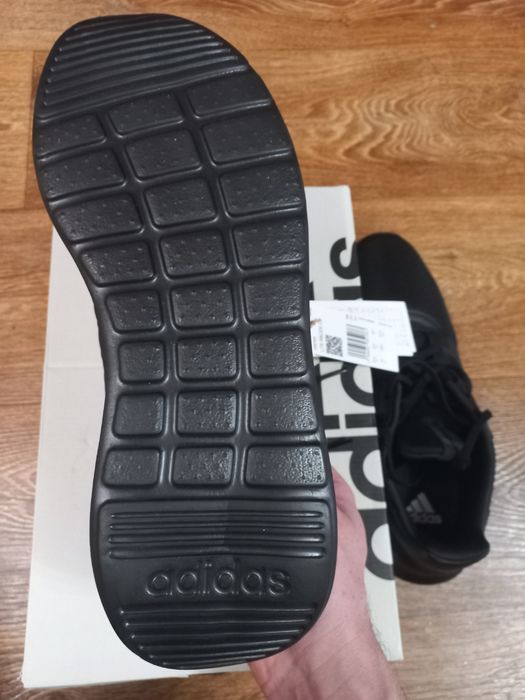 Кросівки adidas lite racer чорні.