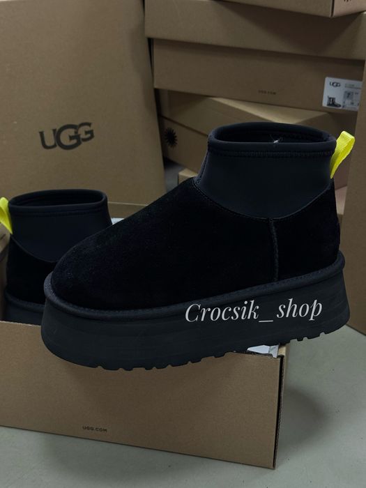 Ugg CLASSIC MINI DIPPER Black жвночі стильні уггі у чорному кольорі