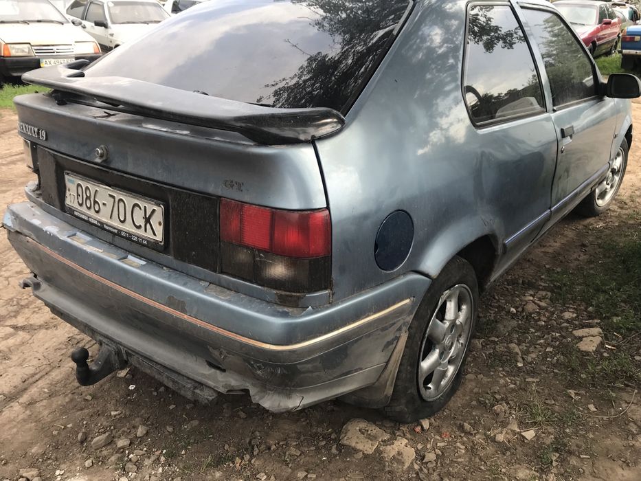 Продам рено 19 GT