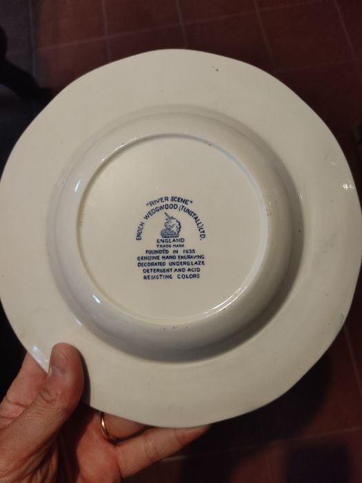 Conjunto de 82 peças de  Enoch Wedgwood Tunstall de 1965