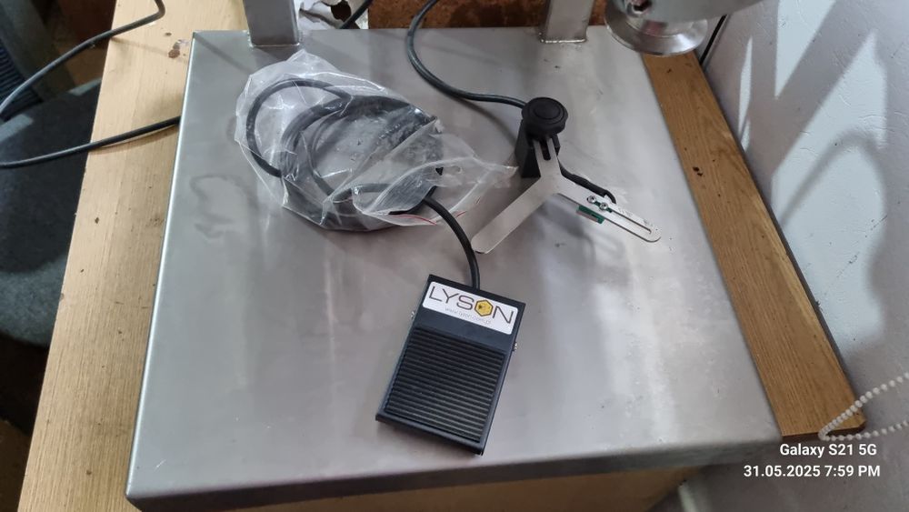 Dozownik , pompa do miodu Łysoń