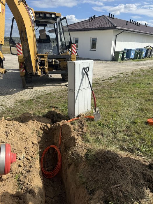 Usługi Minikoparką światłowody, kable,  mini koparka Wywrotka Koparka