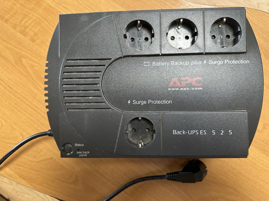 ДБЖ Безперебійник UPS 525 VA/ВА APC Back-UPS ES 525 BE525-RS