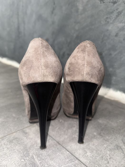 Туфли босоножки даром