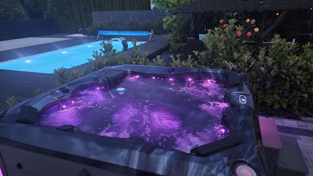 Wanna Spa jacuzzi ogrodowe Tebas z hydromasażem
