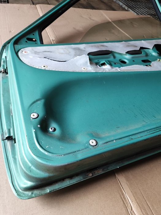 Drzwi Seicento lewe kod lakieru 324b lewa strona zielone przednie części