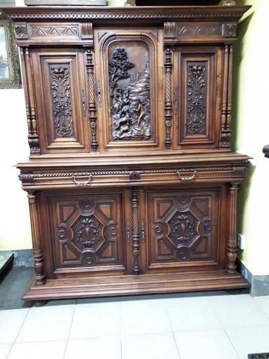 СТАРОВИННІ  МЕБЛІ З ЄВРОПИ, шкіряні дивани, велосипеди