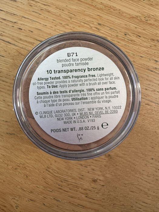 Puder sypki do twarzy clinique 10 transparency bronze