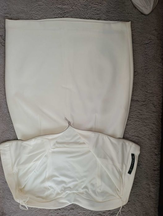 Vestido branco pérola elegante