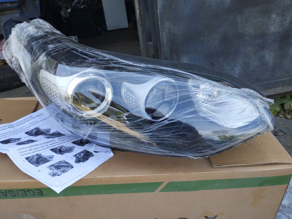 Фара передняя правая с линзой Kia Sportage 2015 -20г.в