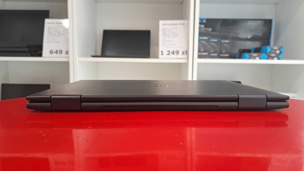 Laptop i Tablet Dell Latitude 3390 13" i5 8GB/256SSD FHD Dotyk Win11