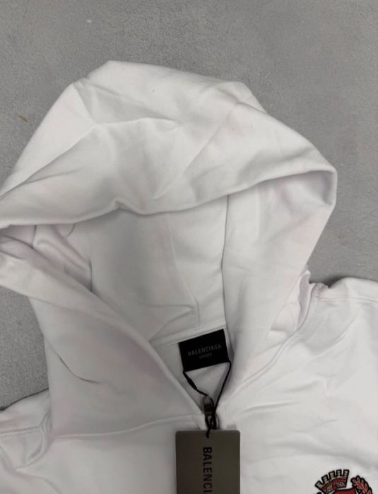 Зипка balenciaga socer