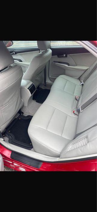 Сдам в аренду авто TOYOTA CAMRY гибрид  2012год долгосрочная под такси